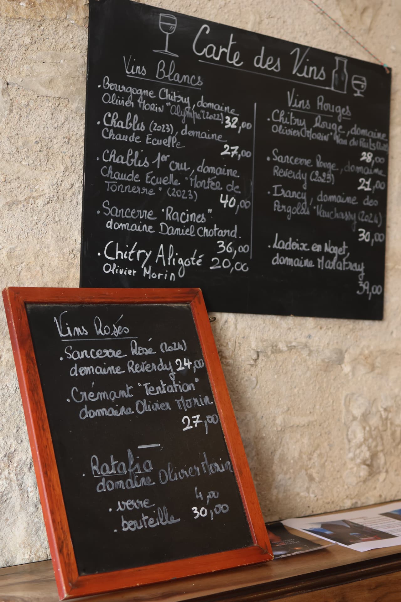 Ardoise de la carte des vins de La Goguette