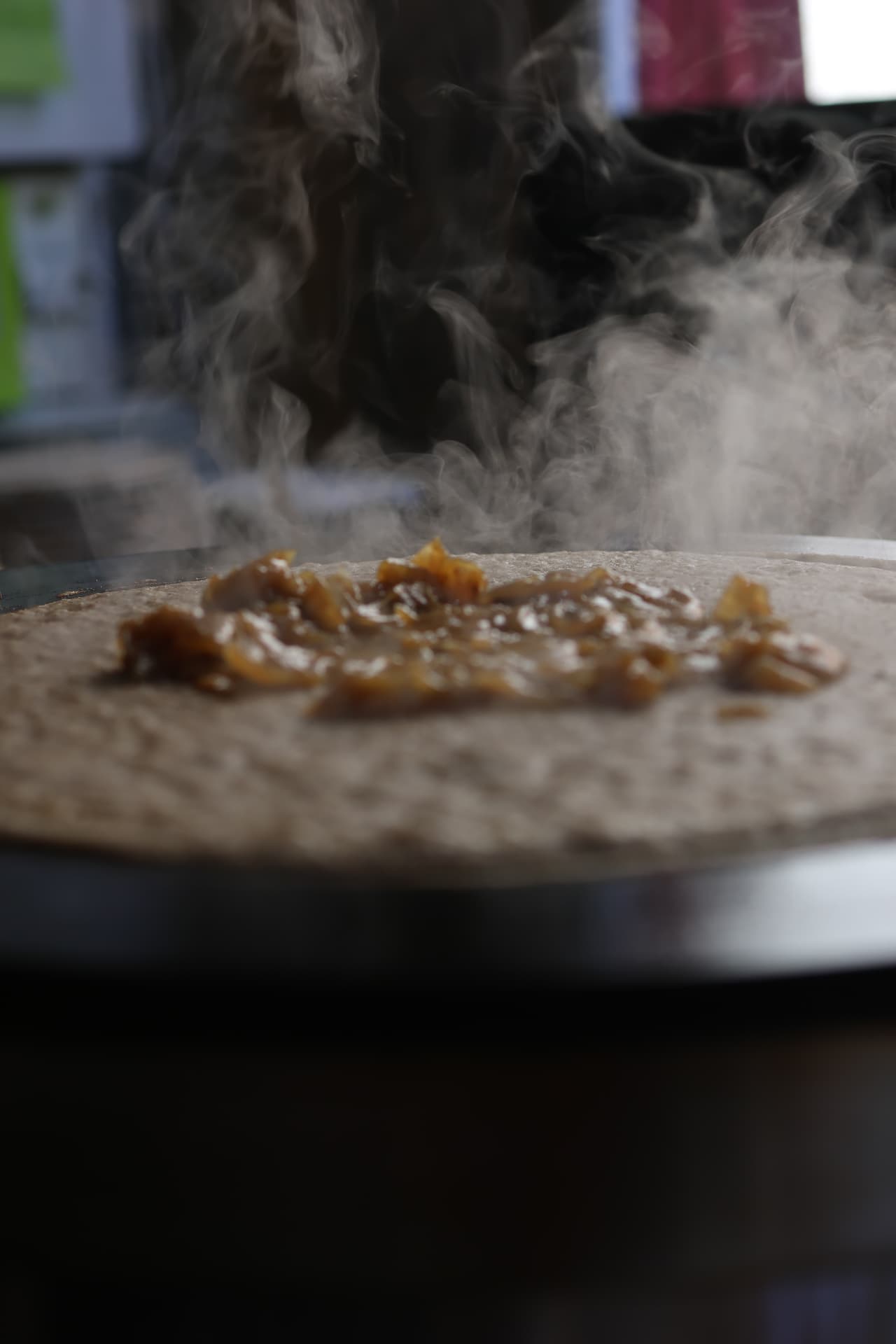 Crêpe en cuisson sur le billig